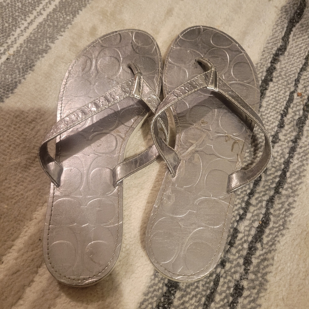 Used coach flip flops